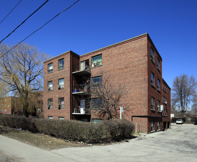 470 Wilson Ave in Toronto, ON - Building Photo - Building Photo