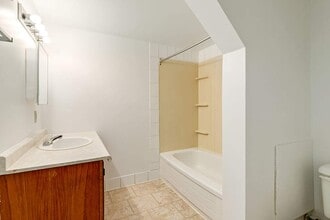 Bel-Aire Apartments in Lethbridge, AB - Building Photo - Building Photo