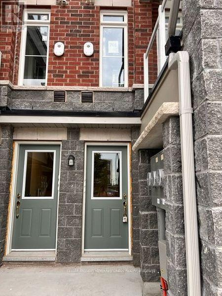2540-2540 William Jackson Dr in Pickering, ON - Building Photo - Building Photo