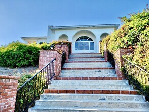 30629 Palos Verdes Dr E in Rancho Palos Verdes, CA - Building Photo - Building Photo