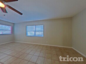 1337 Hamlin Dr in Clearwater, FL - Building Photo - Building Photo