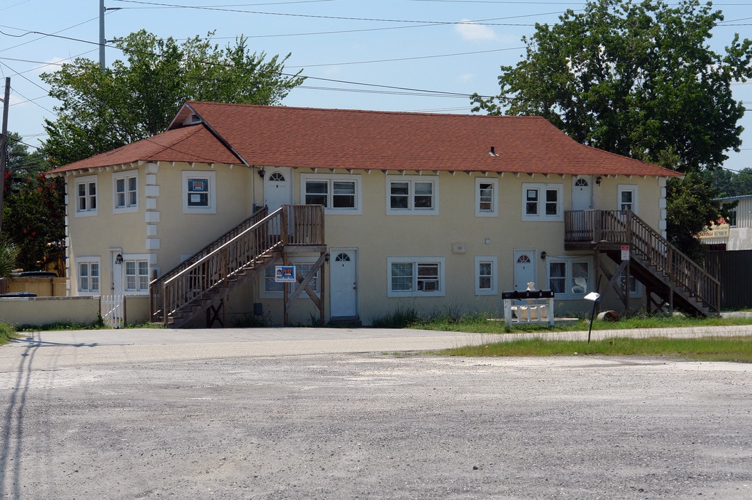 901 Todd St in Myrtle Beach, SC - Building Photo