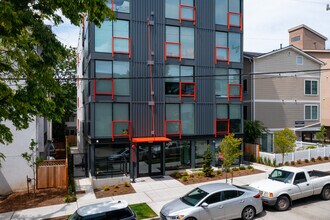 Sora Apartments in Seattle, WA - Building Photo - Building Photo