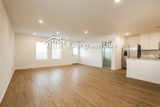 3720 Palmetto Bluff Dr in Mustang, OK - Building Photo - Building Photo