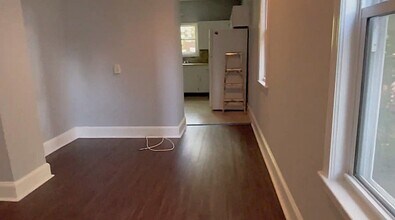 5 Mossland St, Unit 1 in Somerville, MA - Building Photo - Building Photo
