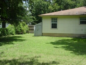 617 Conway Dr in San Marcos, TX - Building Photo - Building Photo