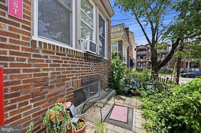 property at 1 W Athens Ave