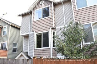 9211 Ashworth Ave N in Seattle, WA - Building Photo