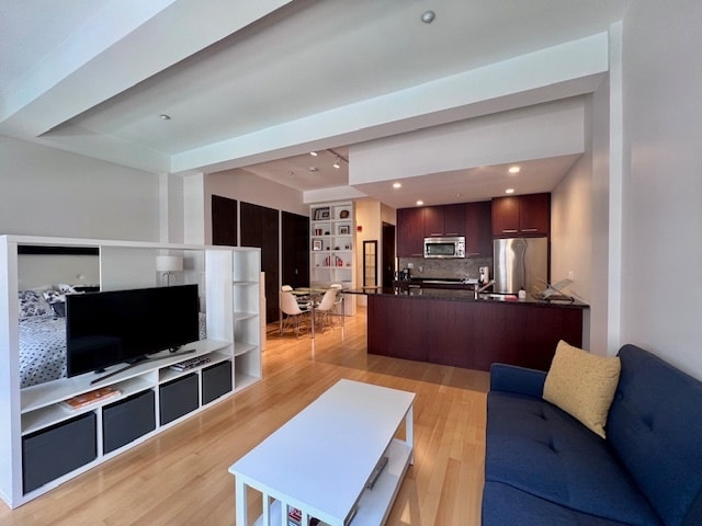 40 Fay St, Unit 407 in Boston, MA - Building Photo - Building Photo