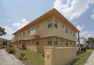 902-910 2nd St N in Jacksonville Beach, FL - Building Photo - Building Photo