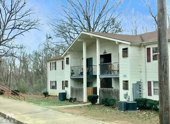 property at 7992 Shady Oak Trail