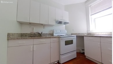 190 Winthrop Rd in Brookline, MA - Foto de edificio - Building Photo