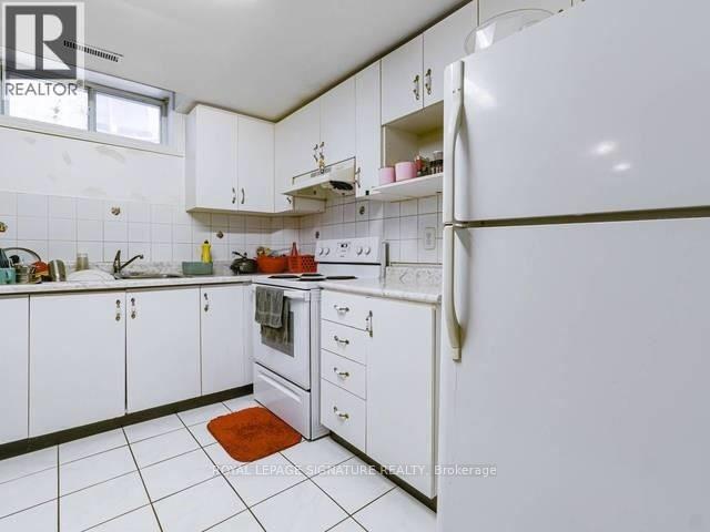 property at 52 Pennsylvania Ave