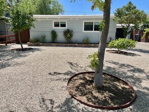 743 M St in Davis, CA - Building Photo - Building Photo