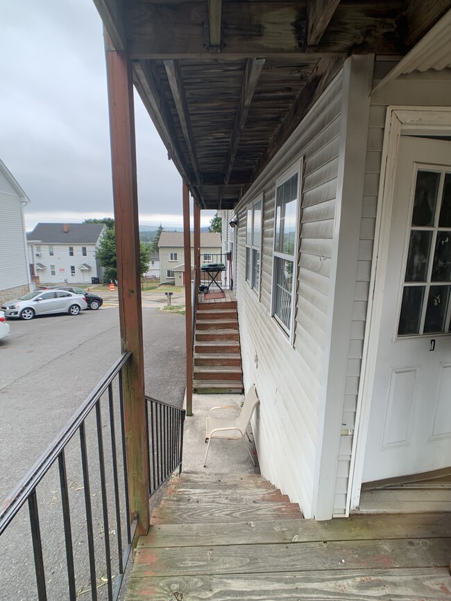 133 Wood St in Frostburg, MD - Building Photo - Building Photo