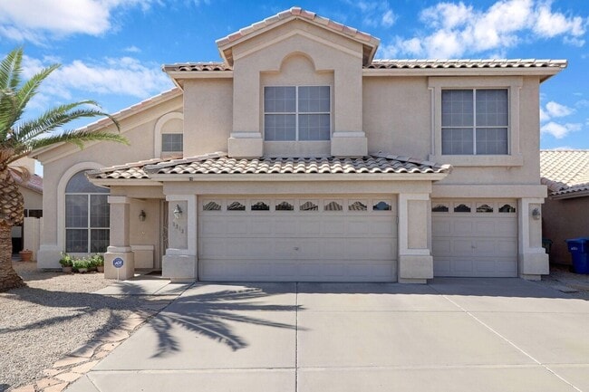property at 3213 E Rosemonte Dr