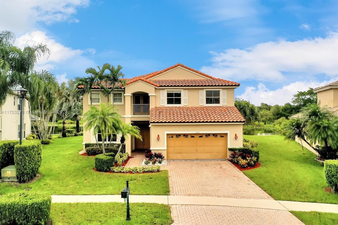 18672 Sea Turtle Ln in Boca Raton, FL - Building Photo