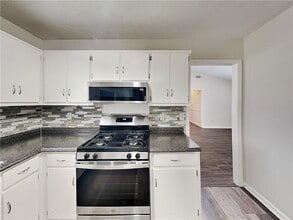 65 Homeport Dr in Newnan, GA - Building Photo - Building Photo