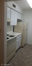325 Wymore Rd in Altamonte Springs, FL - Building Photo - Building Photo