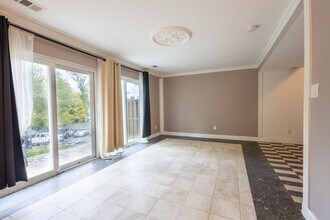 3332 Claridge Ct in Silver Spring, MD - Building Photo - Building Photo