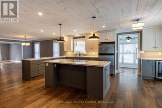 10 Daleman Dr in Bracebridge, ON - Building Photo - Building Photo