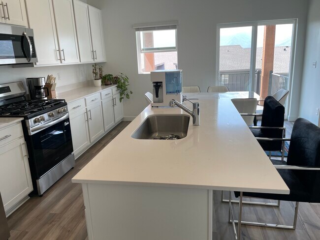 2479 Wildwood Ln in Daniel, UT - Foto de edificio - Building Photo