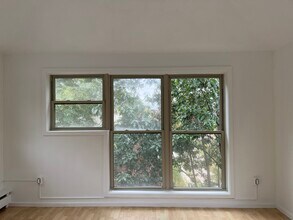 216 Lake St in Burlington, VT - Building Photo - Building Photo