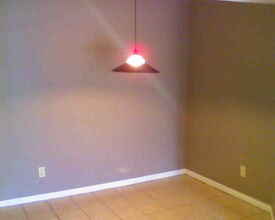 9633 Crosley Farm Dr in Cincinnati, OH - Building Photo - Building Photo