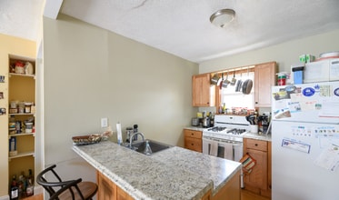 20 Bristol St, Unit 3 in East Cambridge, MA - Building Photo - Building Photo