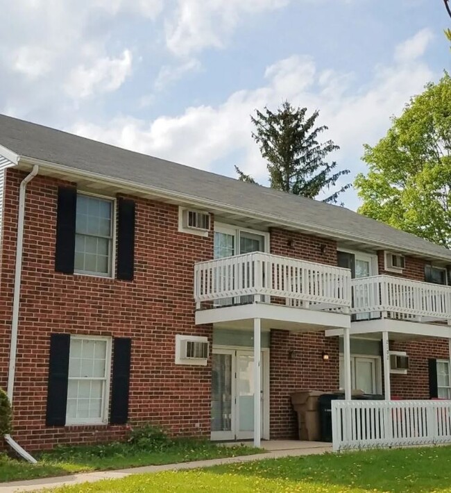 Jofodder Apartments in Madison, WI - Building Photo - Building Photo