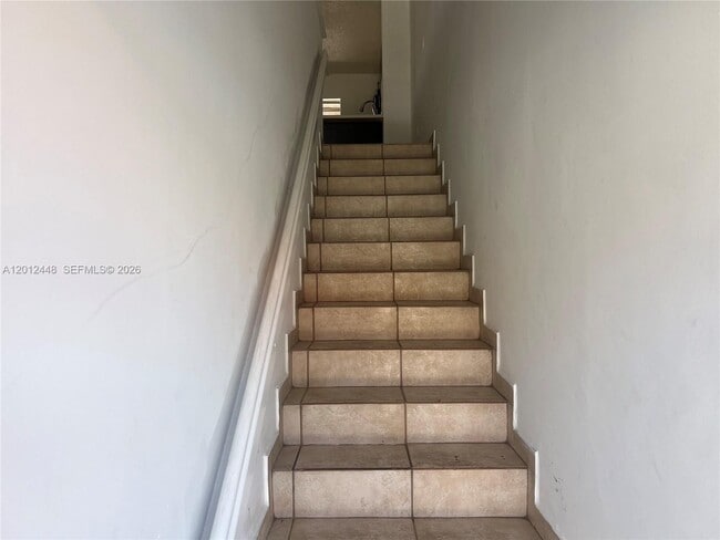 2425 W 76th St in Hialeah, FL - Building Photo - Building Photo