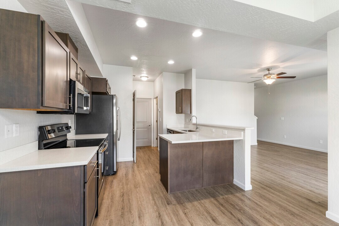 Orchard Land Duplexes in Coeur d'Alene, ID - Foto de edificio