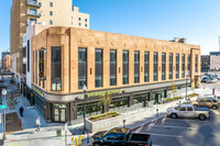 Trios Apartments in Omaha, NE - Foto de edificio - Building Photo