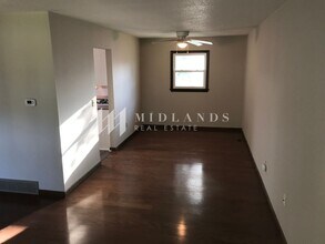 2612 S 61st Ave in Omaha, NE - Building Photo - Building Photo