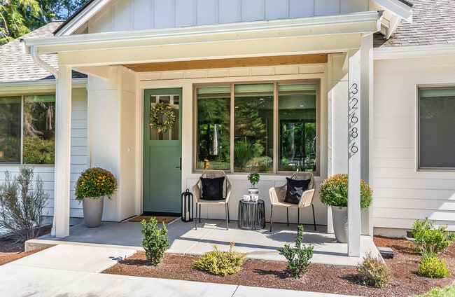 32686 NE Big Rock Rd in Duvall, WA - Building Photo - Building Photo