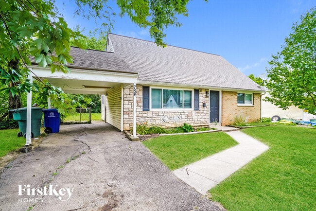 754 Bevis Rd in Columbus, OH - Building Photo - Building Photo