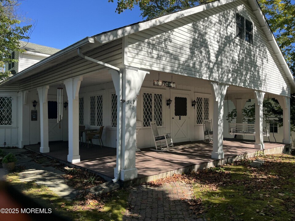 320 Worthington Ave in Spring Lake, NJ - Building Photo