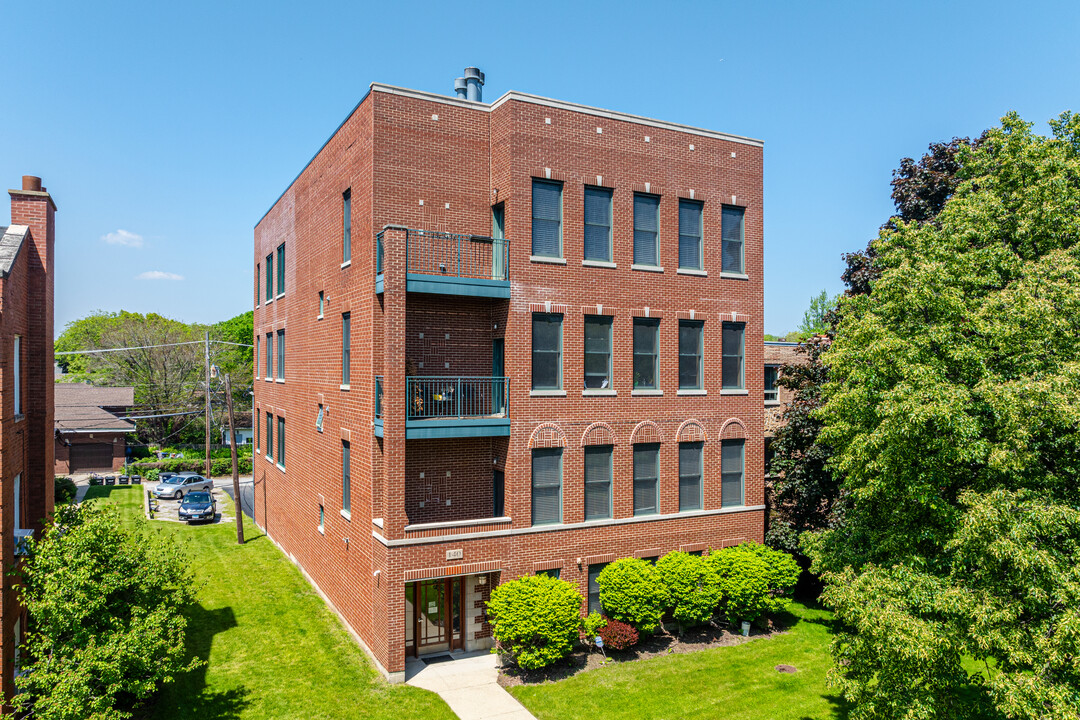 140 Ridge Ave in Evanston, IL - Building Photo