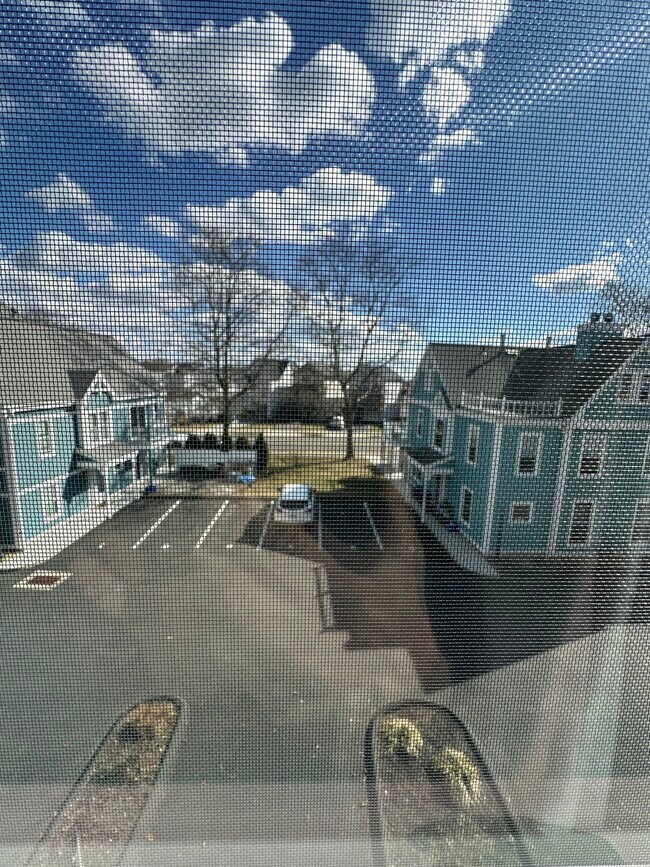 22 Seabreeze Ave in Milford, CT - Building Photo - Building Photo