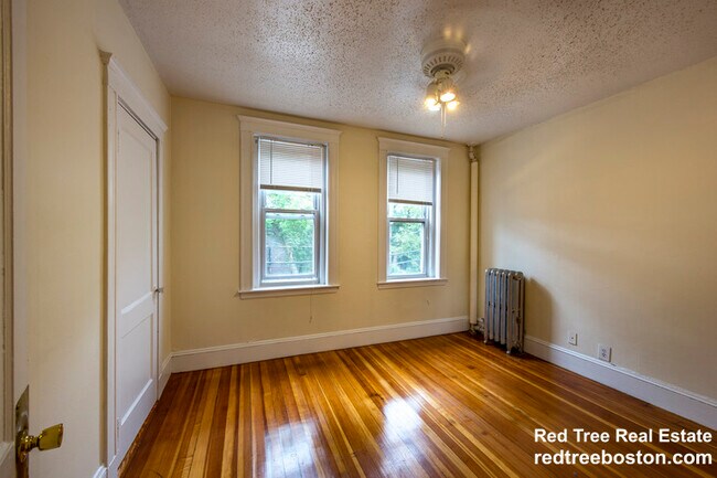 524 Cambridge St in Boston, MA - Building Photo - Building Photo