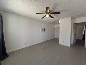 15878 Edwin St in Mojave, CA - Building Photo - Building Photo