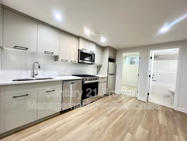 property at 280 Paterson Link SW