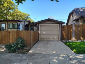 701 Tuolumne Blvd in Modesto, CA - Building Photo - Building Photo