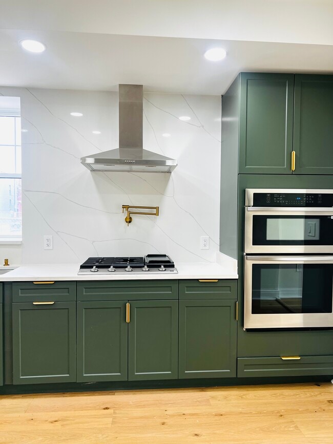 property at 116 Thomas St NW