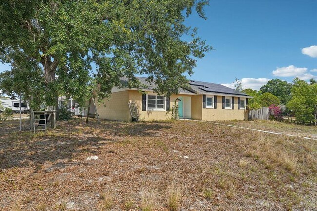 503 Holt Cir in Winter Haven, FL - Building Photo - Building Photo