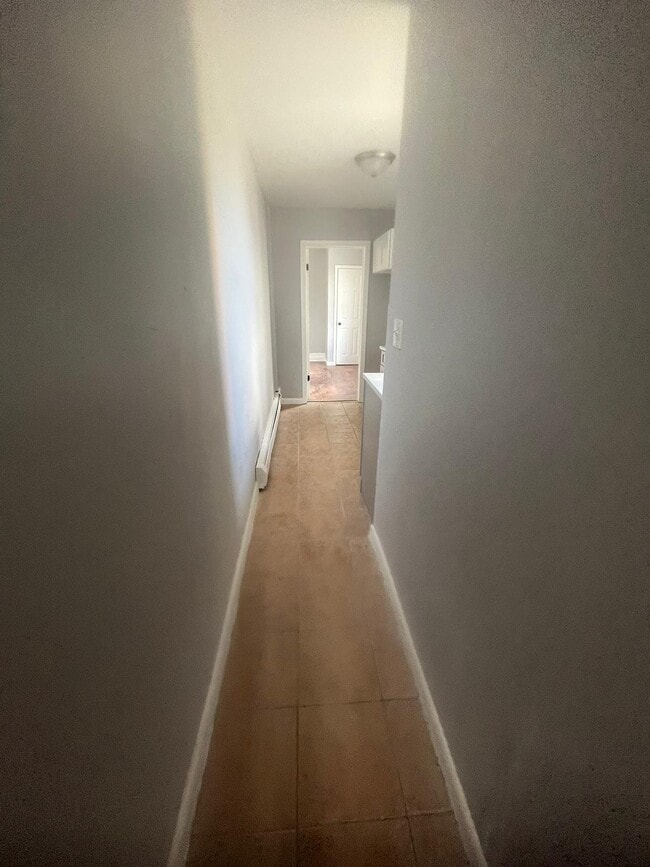 45 Jones St, Unit 5 in Newark, NJ - Building Photo - Building Photo