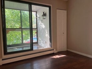 2130-217 17 St SW in Calgary, AB - Building Photo - Building Photo