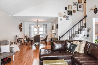 2009 W Creek Ct in Clarksville, TN - Building Photo - Building Photo