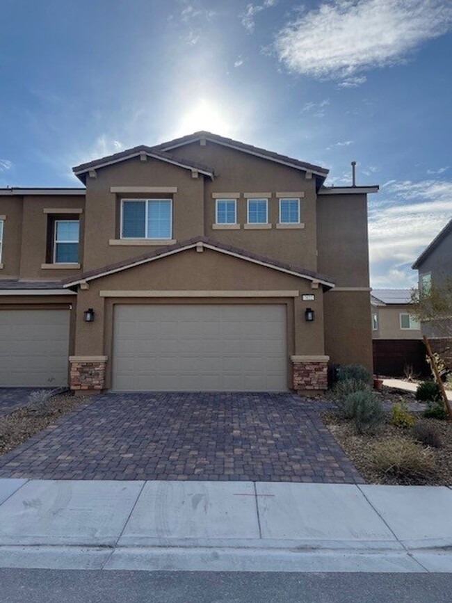 7022 Noah Raven St in North Las Vegas, NV - Building Photo - Building Photo