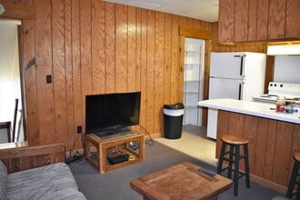 1254 Washington St in Indiana, PA - Foto de edificio - Building Photo